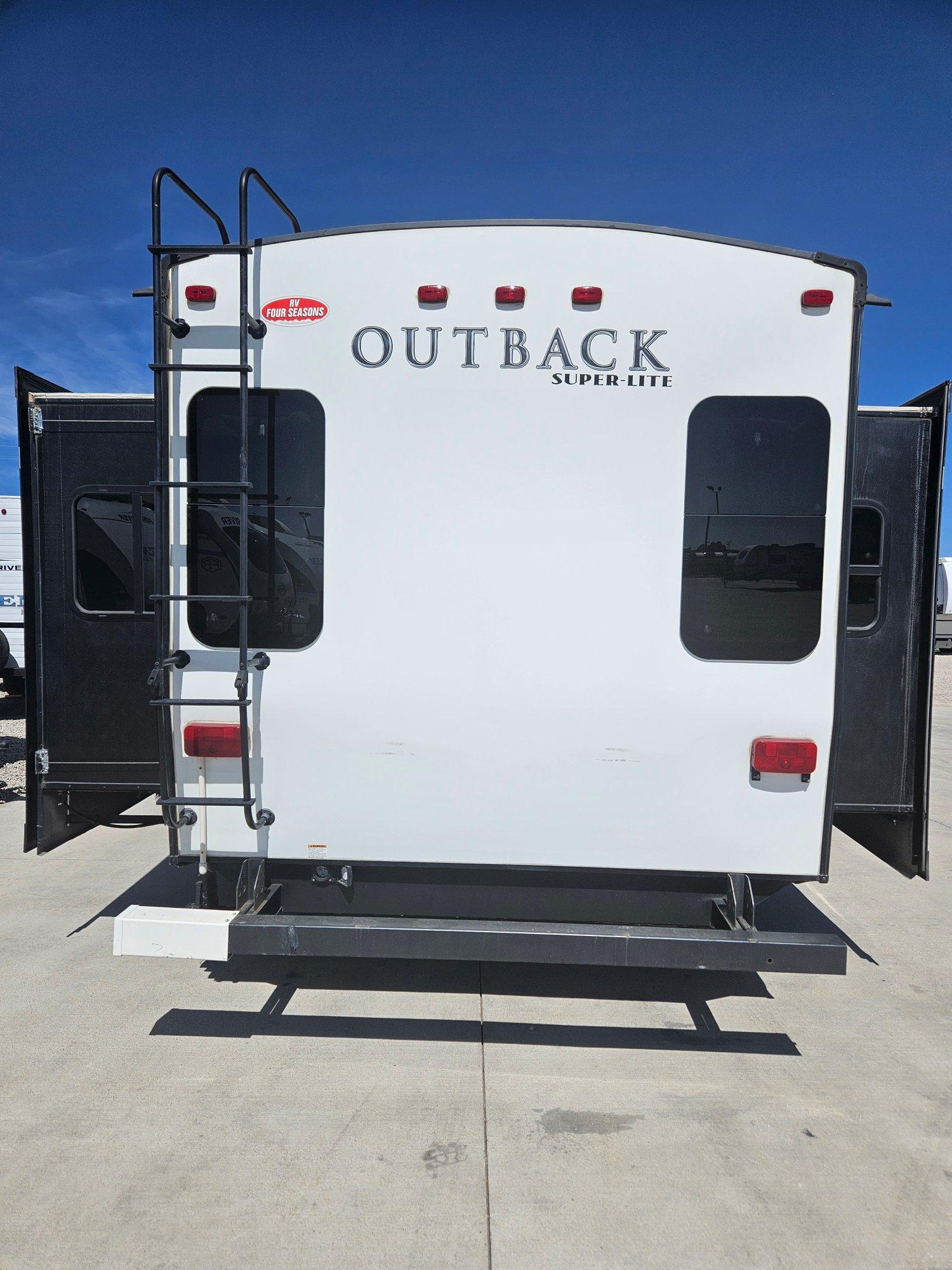 2017 Keystone 2017 Keystone Outback - thumbnail 4