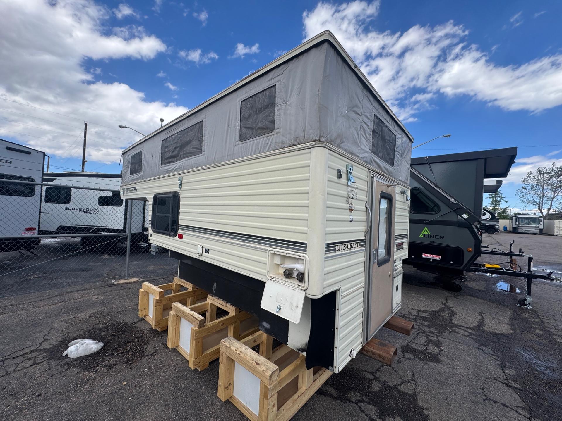 1993 Lite-Craft 1993 Lite-Craft Truck Camper - thumbnail 3