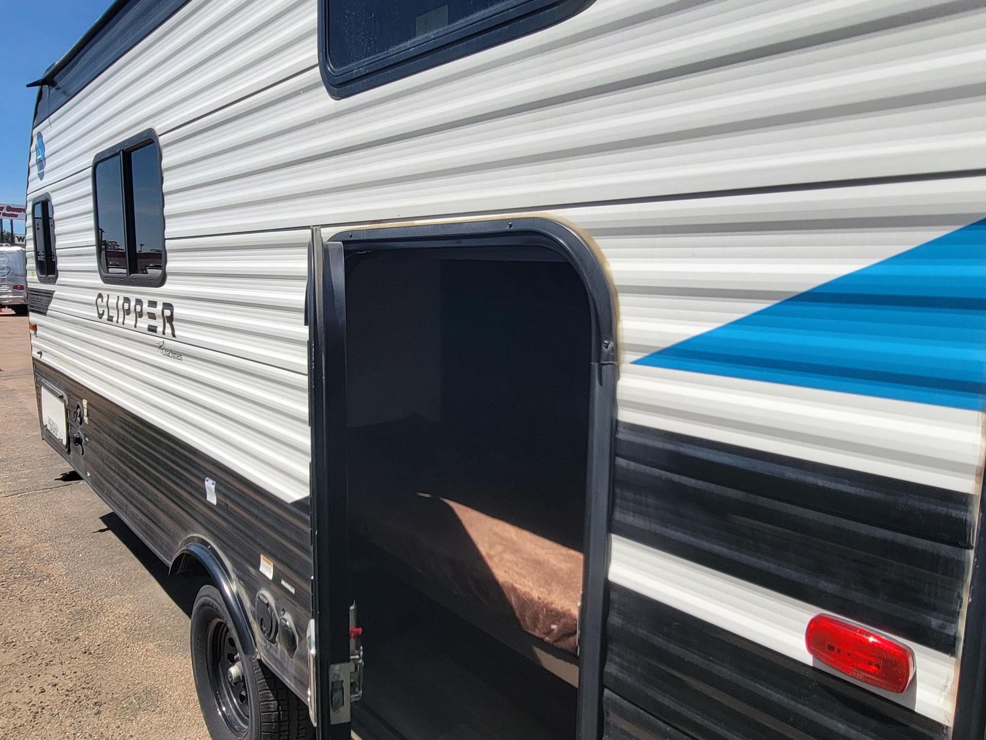2021 Coachmen 2021 Coachmen Clipper - thumbnail 6