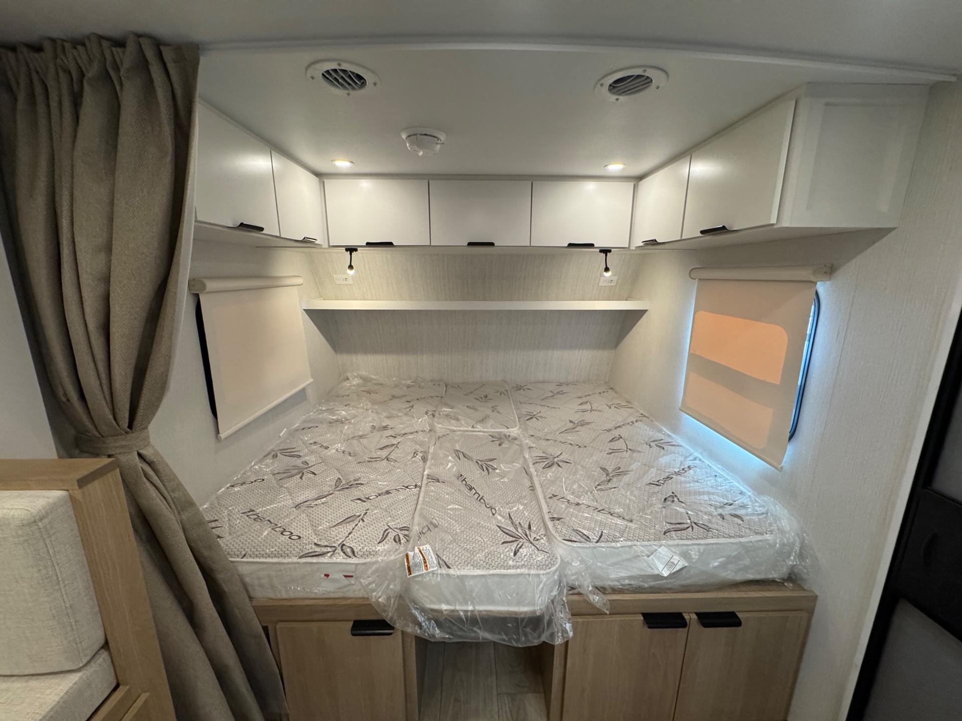 2026 Winnebago 2026 Winnebago Micro Minnie - thumbnail 19