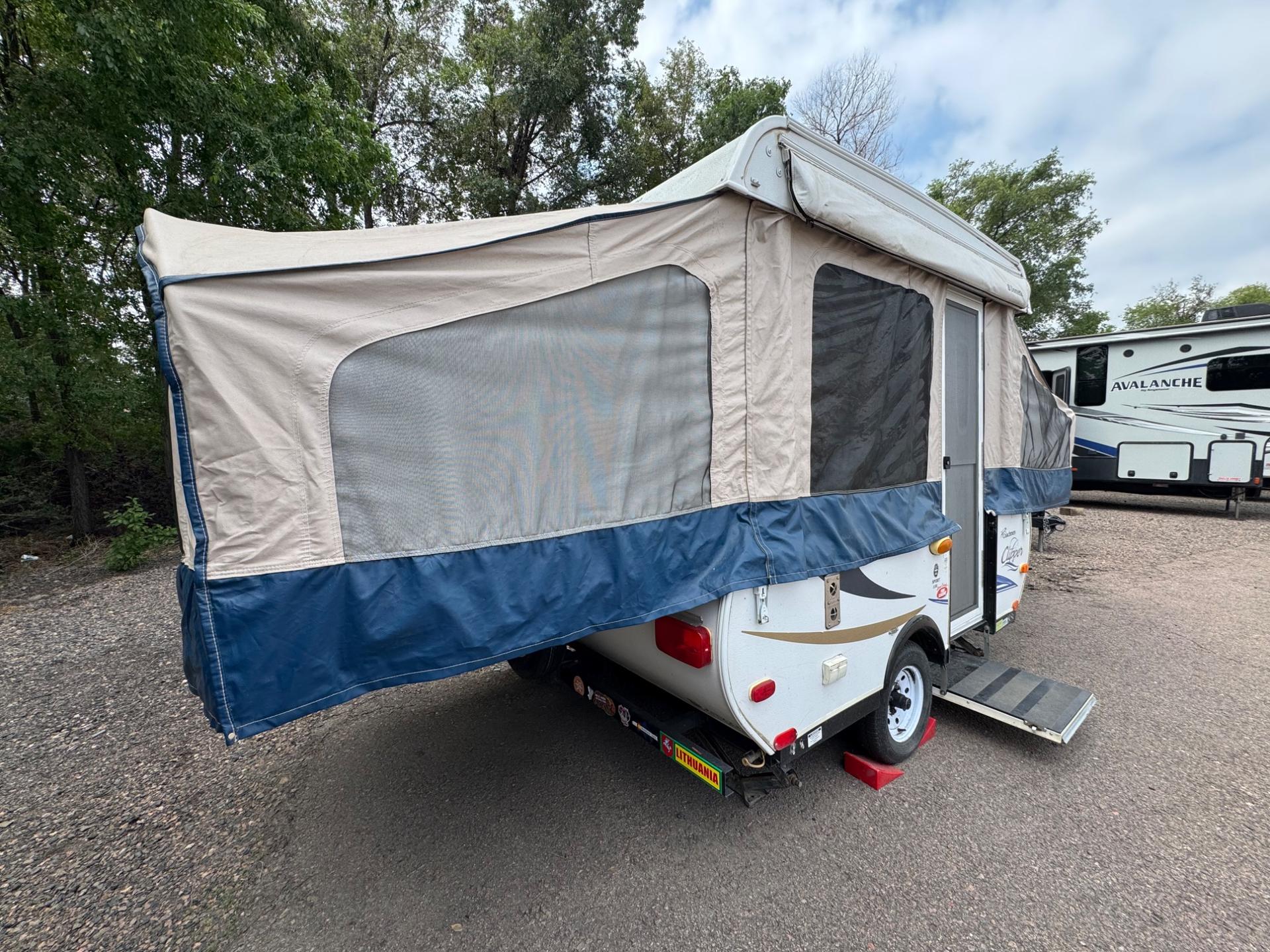 2011 Coachmen 2011 Coachmen Clipper Sport - thumbnail 5