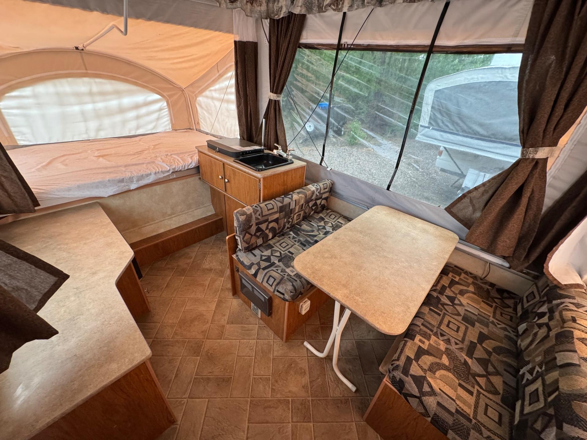 2011 Coachmen 2011 Coachmen Clipper Sport - thumbnail 6