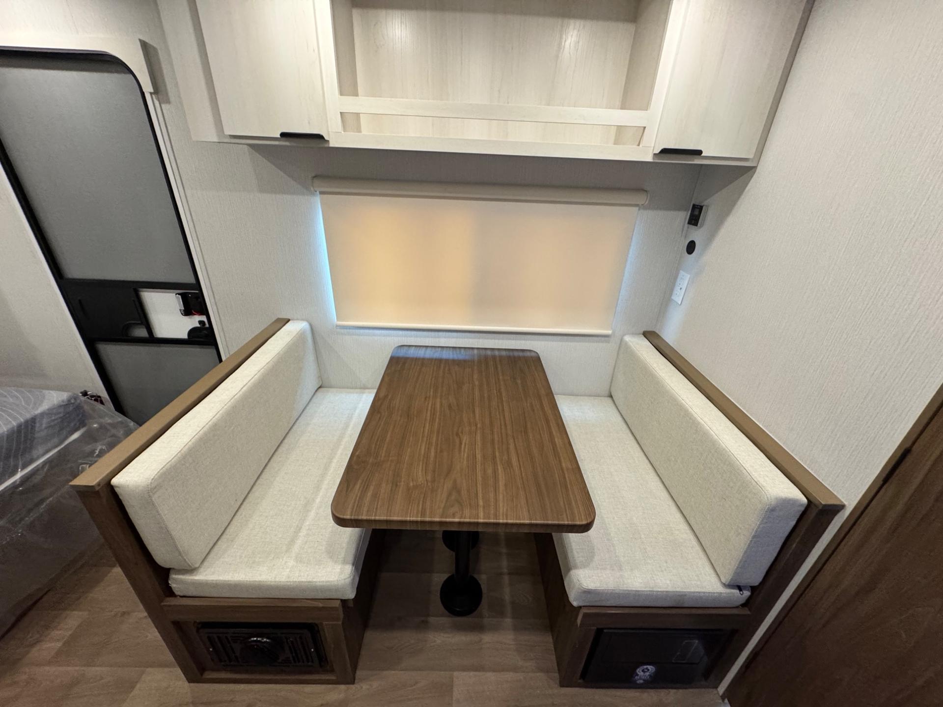 2026 Winnebago 2026 Winnebago Access - thumbnail 12