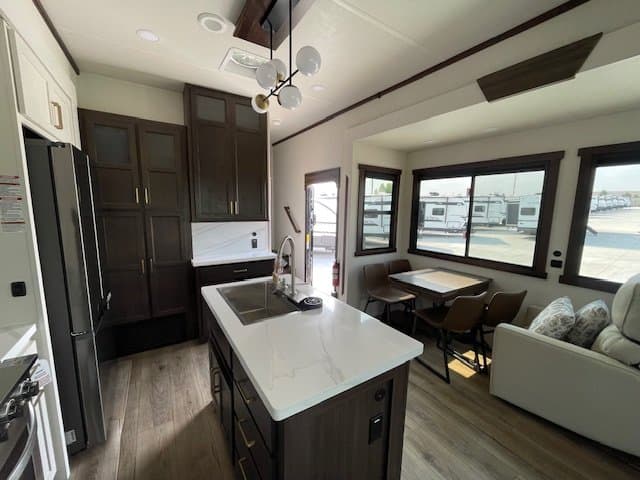 2027 Forest River 2027 Forest River Cedar Creek - thumbnail 9