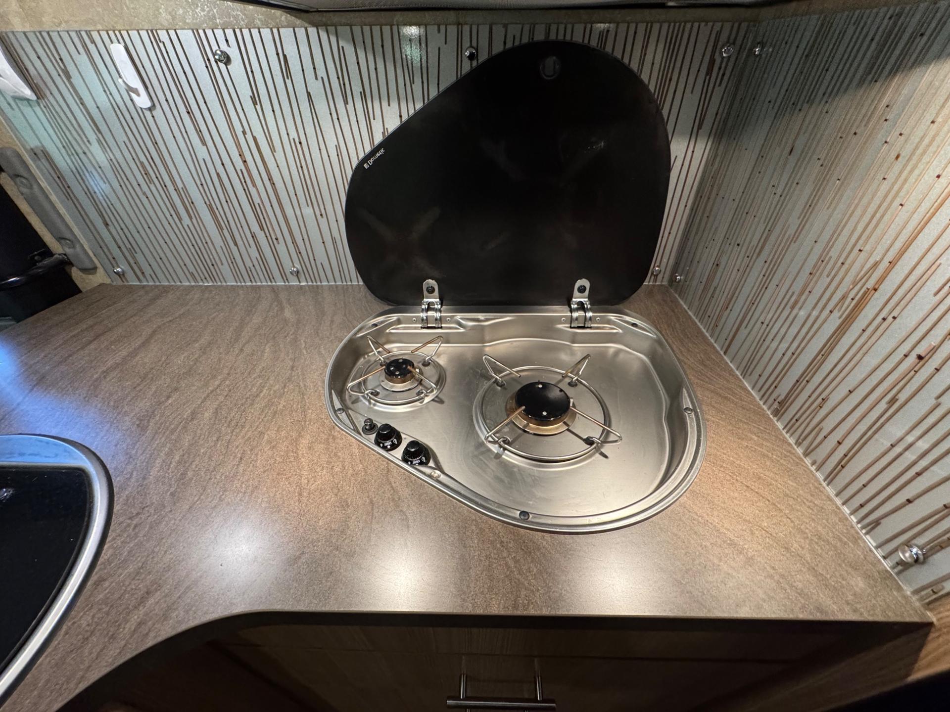 2013 Winnebago 2013 Winnebago Itasca Reyo - thumbnail 10