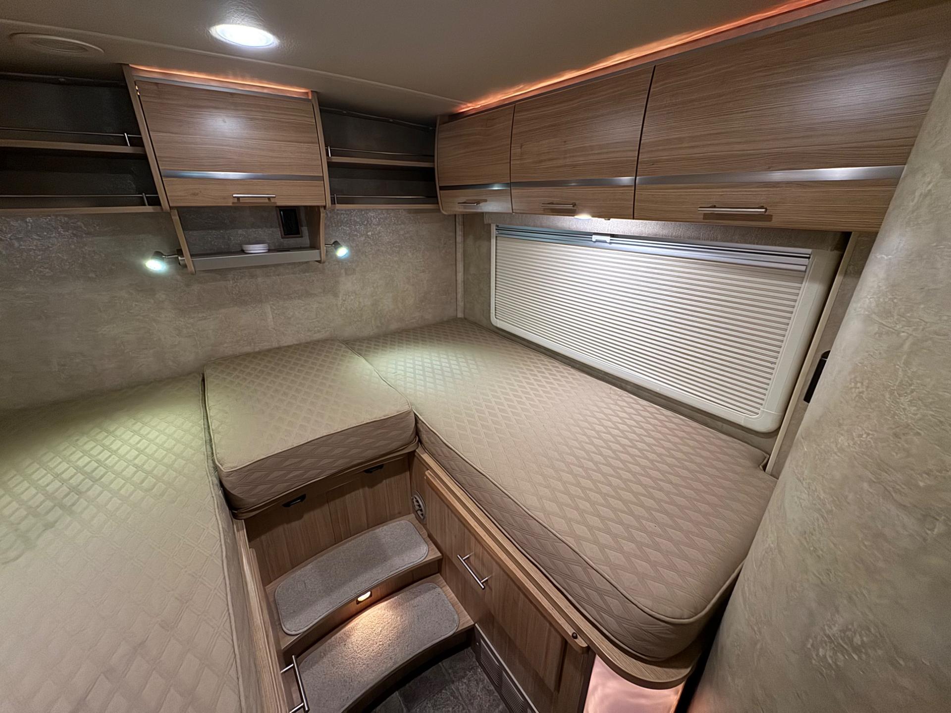 2013 Winnebago 2013 Winnebago Itasca Reyo - thumbnail 14