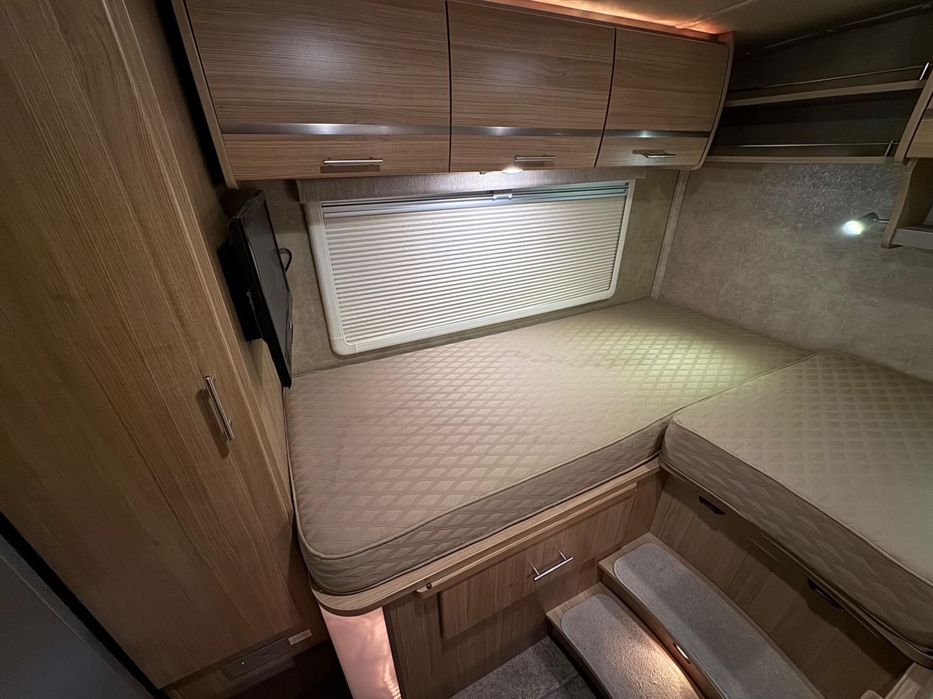 2013 Winnebago 2013 Winnebago Itasca Reyo - thumbnail 15