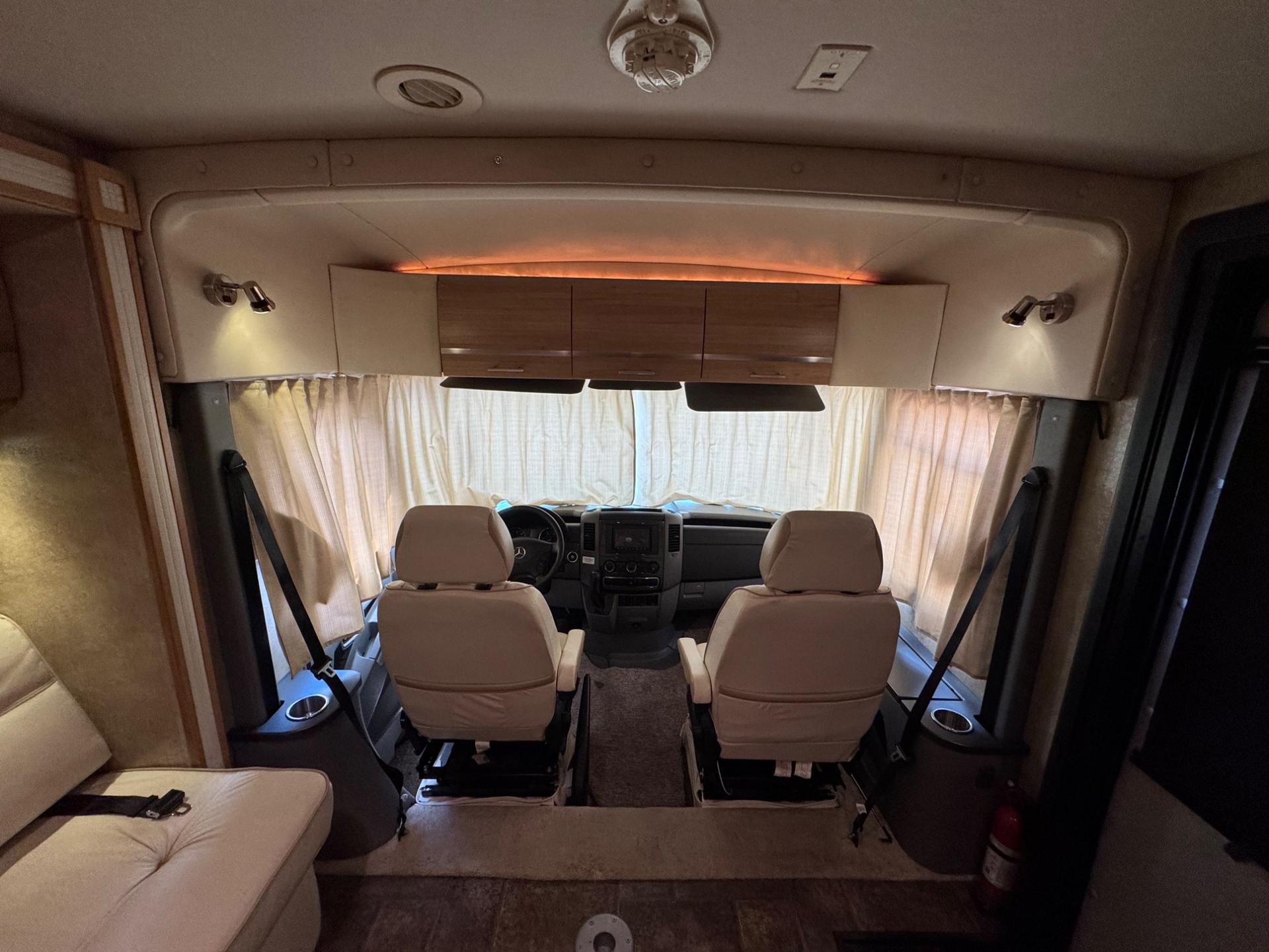 2013 Winnebago 2013 Winnebago Itasca Reyo - thumbnail 20