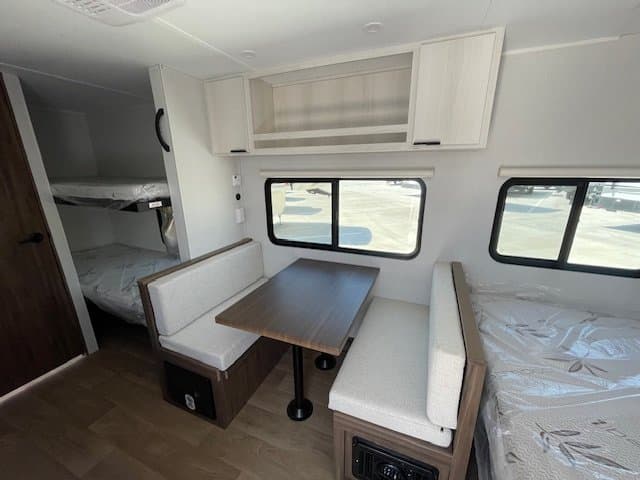 2026 Winnebago 2026 Winnebago Access - thumbnail 4