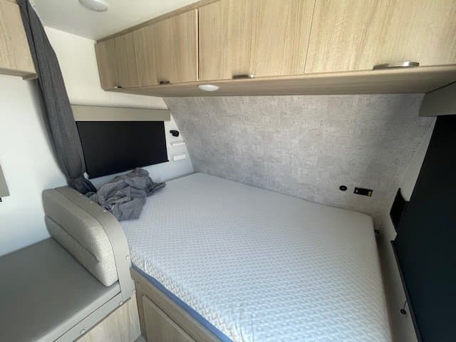 2025 Winnebago 2025 Winnebago Minnie - thumbnail 3