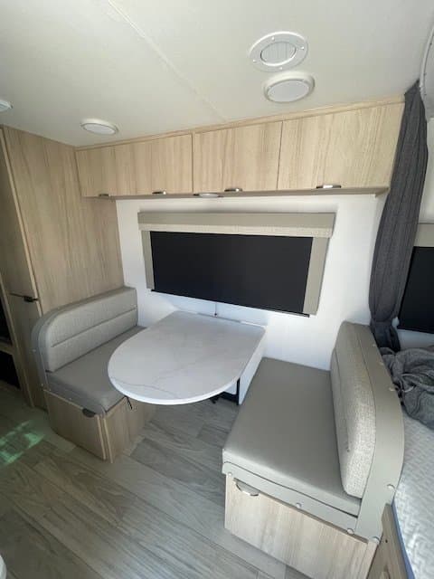 2025 Winnebago 2025 Winnebago Minnie - thumbnail 4