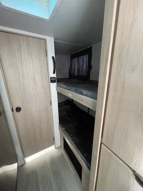 2025 Winnebago 2025 Winnebago Minnie - thumbnail 6