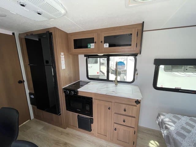 2026 Coachmen 2026 Coachmen Apex Nano - thumbnail 7