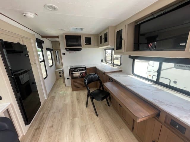 2026 Coachmen 2026 Coachmen Apex - thumbnail 5