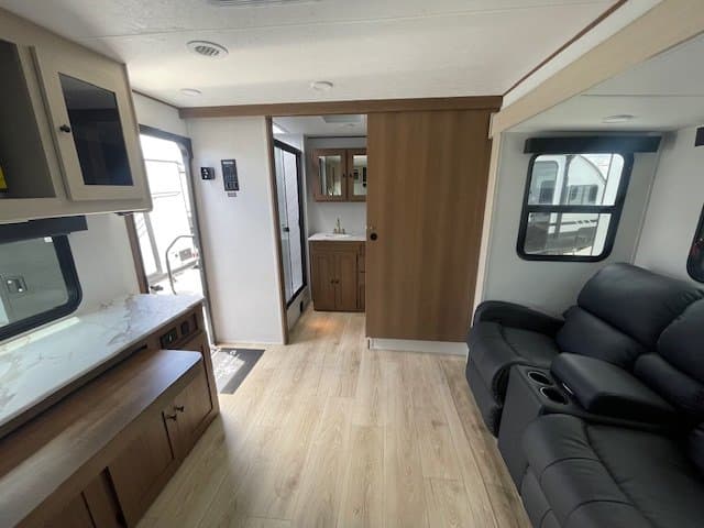 2026 Coachmen 2026 Coachmen Apex - thumbnail 7