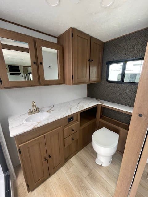 2026 Coachmen 2026 Coachmen Apex - thumbnail 8