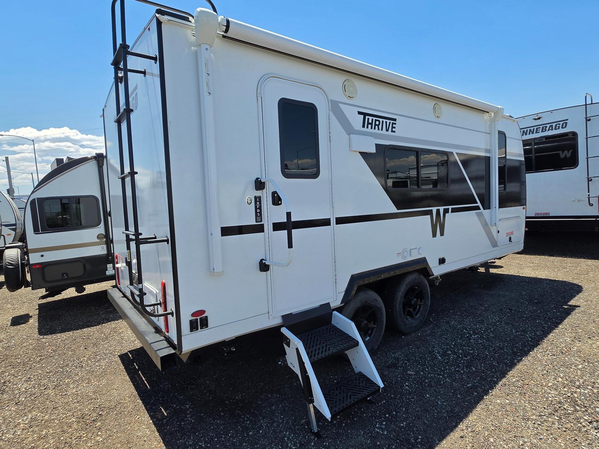 2026 Winnebago 2026 Winnebago Thrive - thumbnail 5