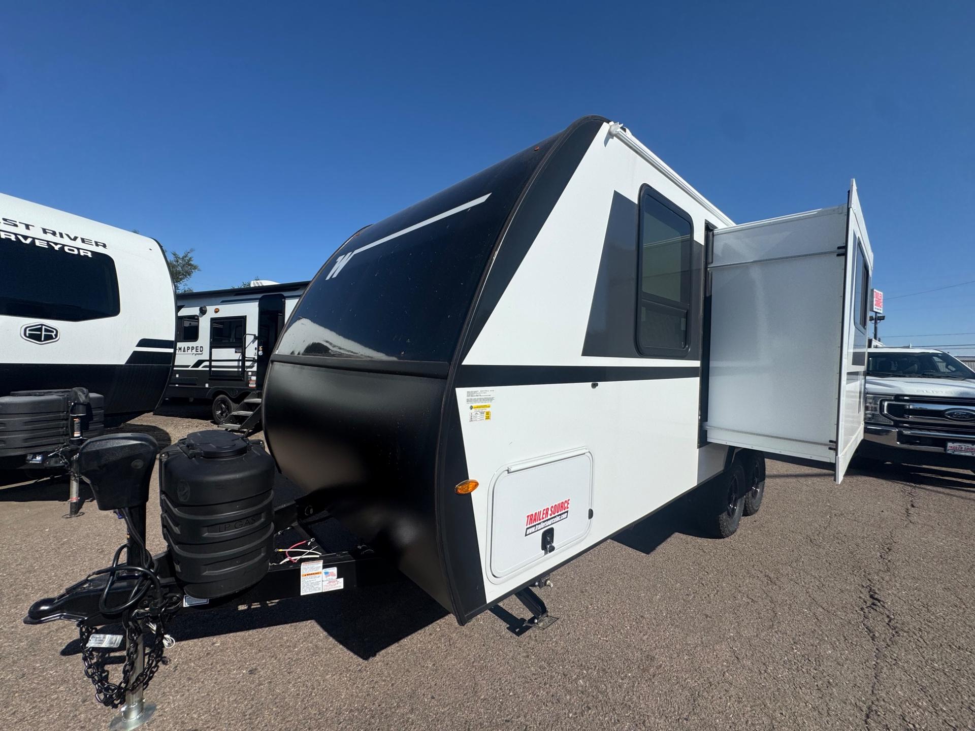 2027 Winnebago 2027 Winnebago Micro Minnie - thumbnail 3