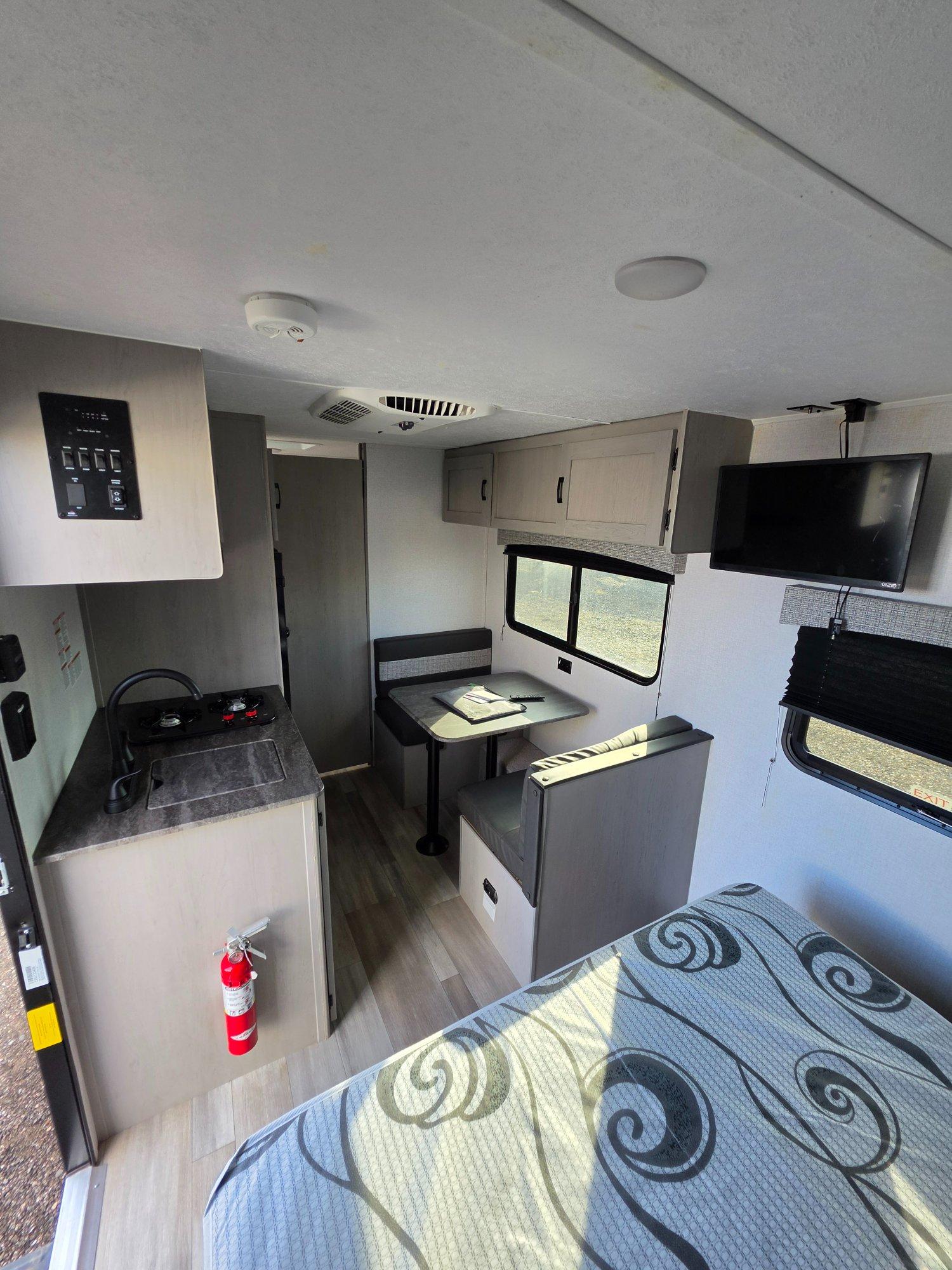 2023 Coachmen 2023 Coachmen Clipper - thumbnail 7