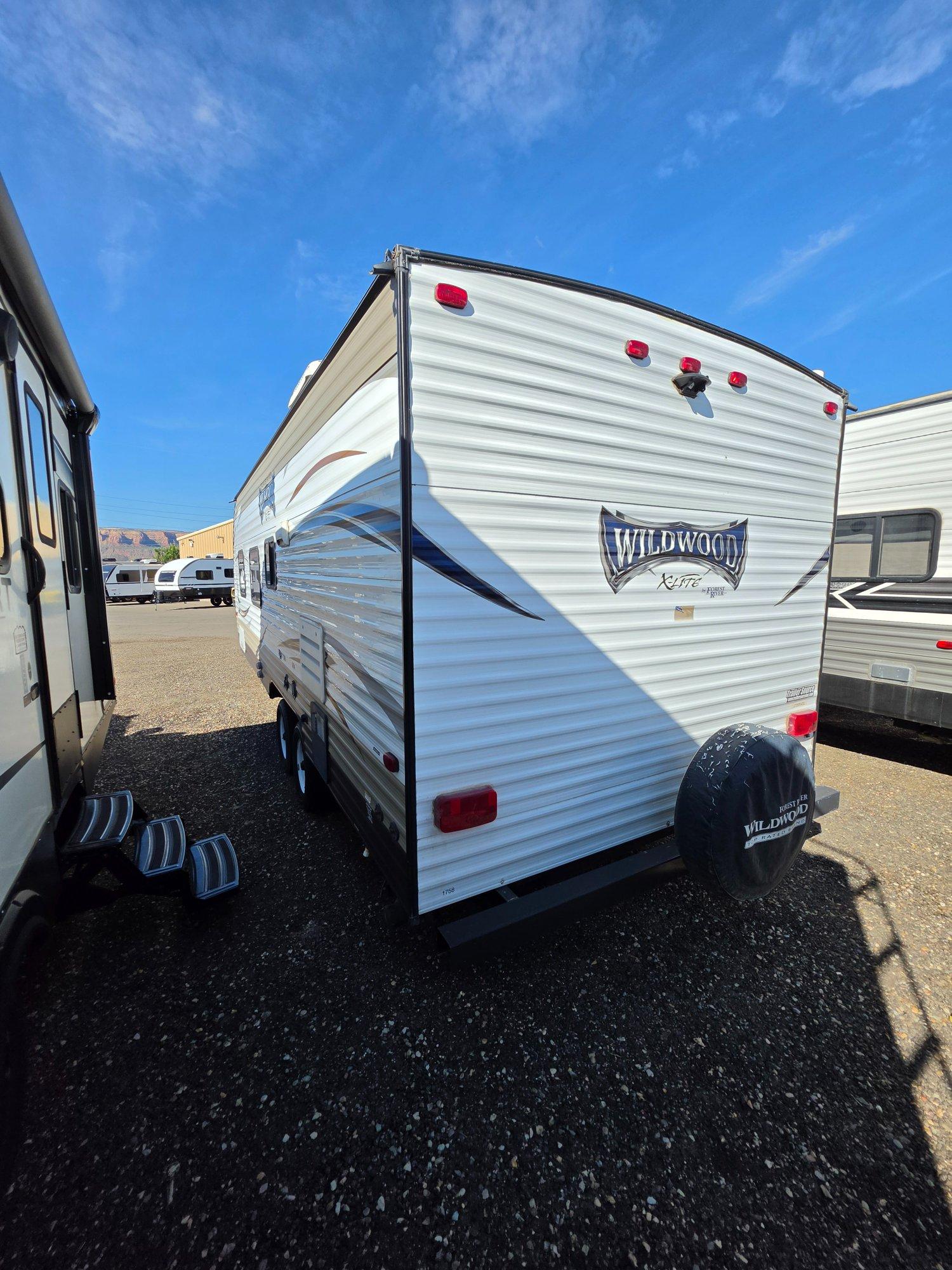 2018 Wildwood 2018 Wildwood 241QBXL - thumbnail 4