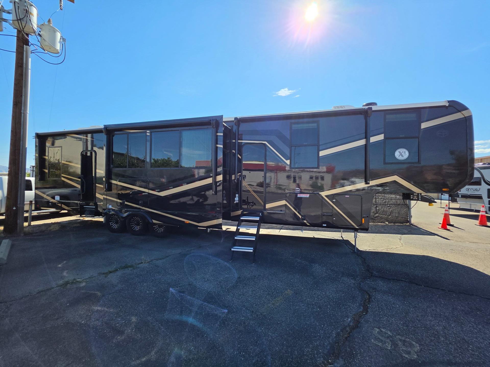 2026 Forest River 2026 Forest River Xlr Nitro Toy Hauler - thumbnail 6