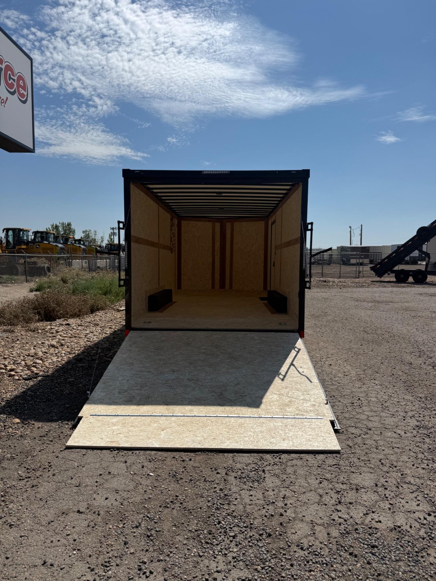 2026 Haulmark 2026 Haulmark Transport V-Nose 8.5'x18' 10K - - thumbnail 6