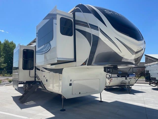2021 Grand Design Solitude 380FL