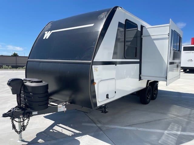 2027 Winnebago 2027 Winnebago Micro Minnie - thumbnail 2