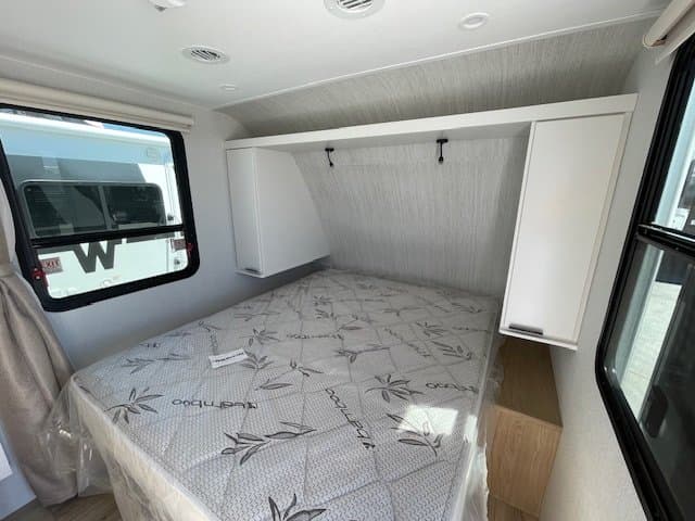 2027 Winnebago 2027 Winnebago Micro Minnie - thumbnail 5