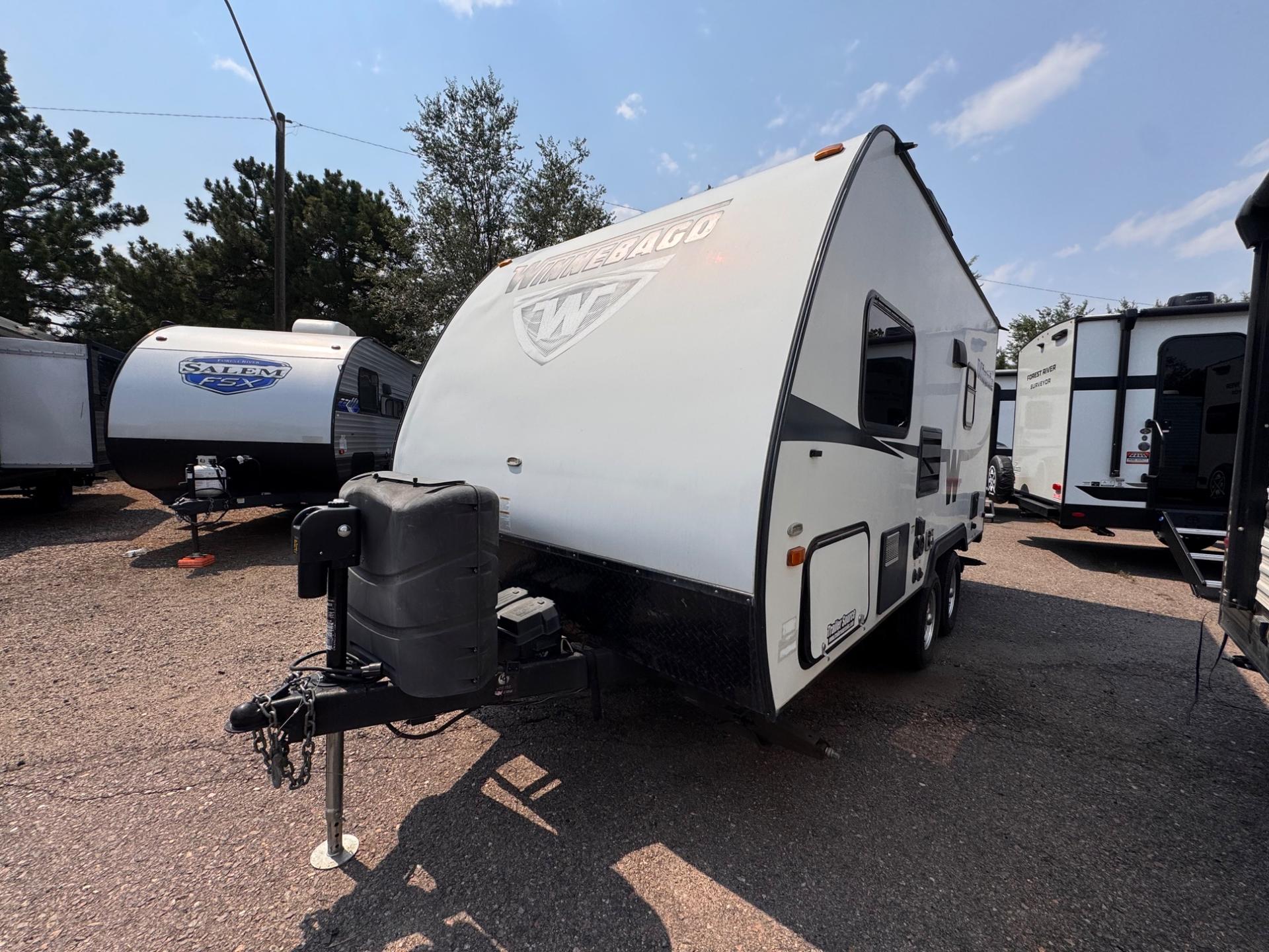 2016 Winnebago 2016 Winnebago Minnie - thumbnail 3