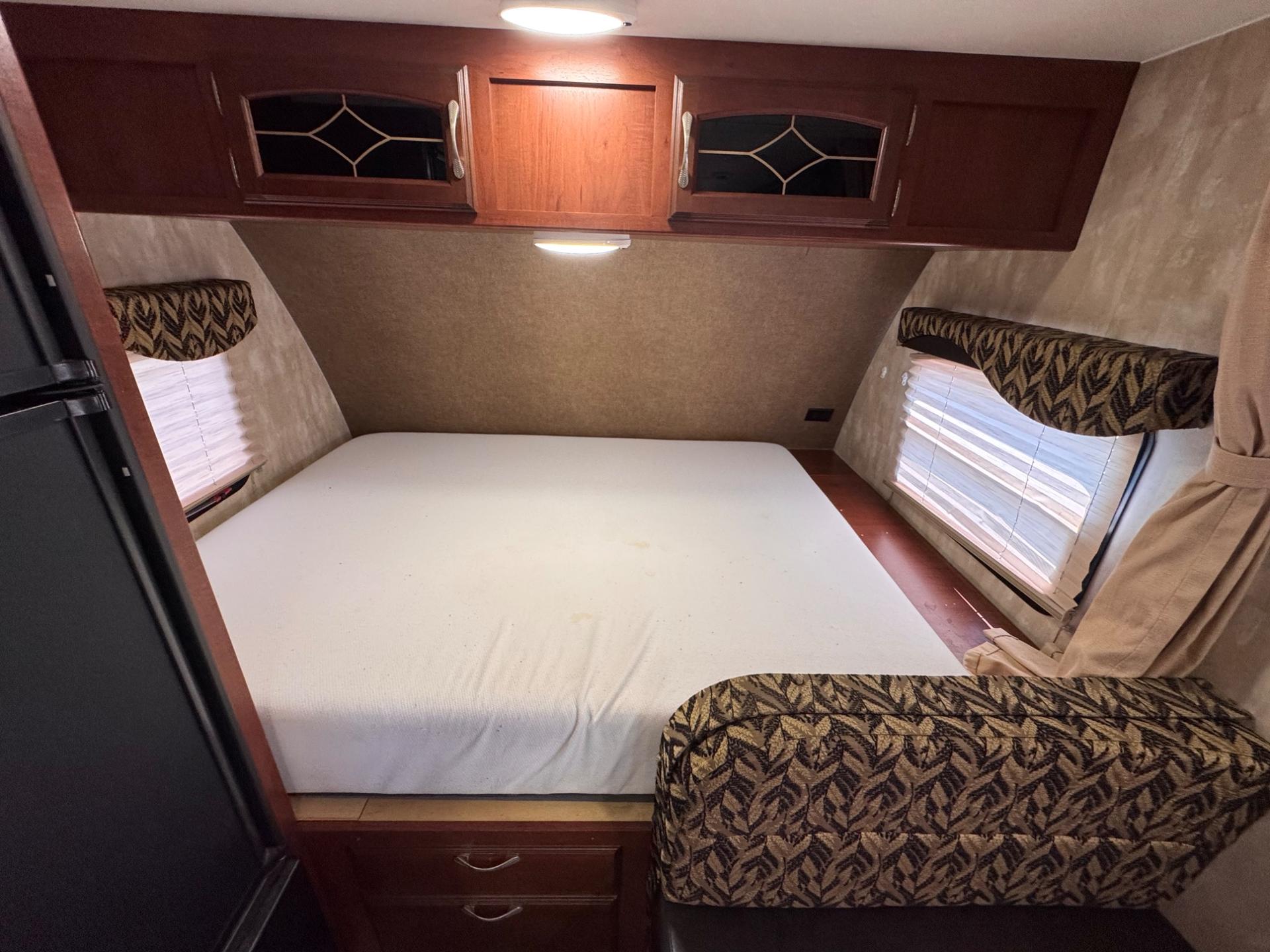 2016 Winnebago 2016 Winnebago Minnie - thumbnail 8