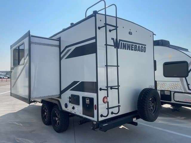 2023 Winnebago 2023 Winnebago Micro Minnie - thumbnail 3