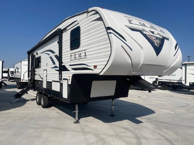 2020 Palomino Puma 255RKS