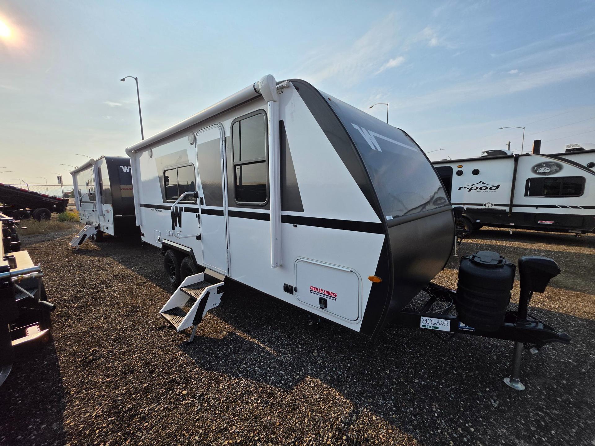 2027 Winnebago Micro Minnie 2108FBS