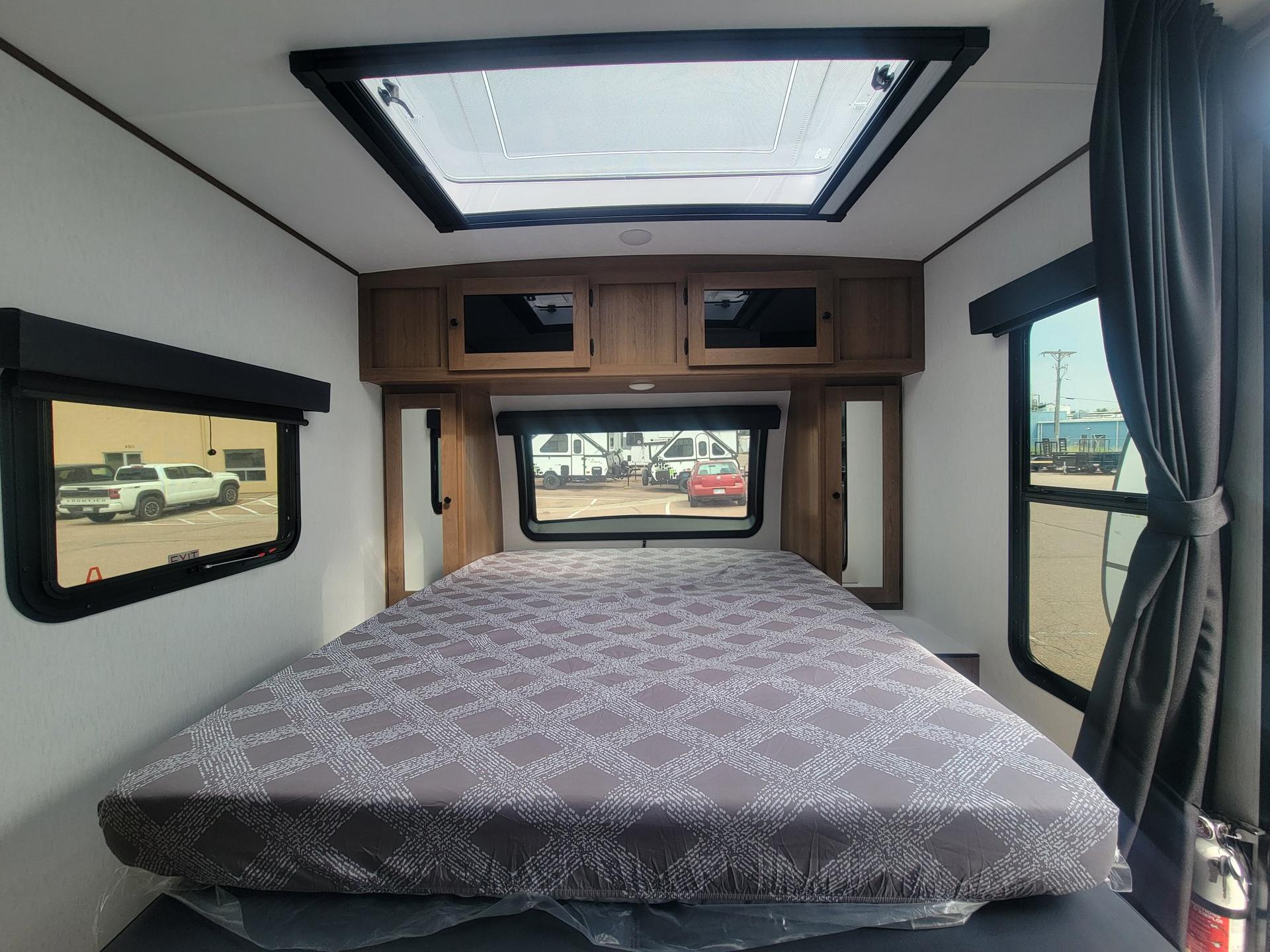 2026 Coachmen 2026 Coachmen Apex Nano - thumbnail 10