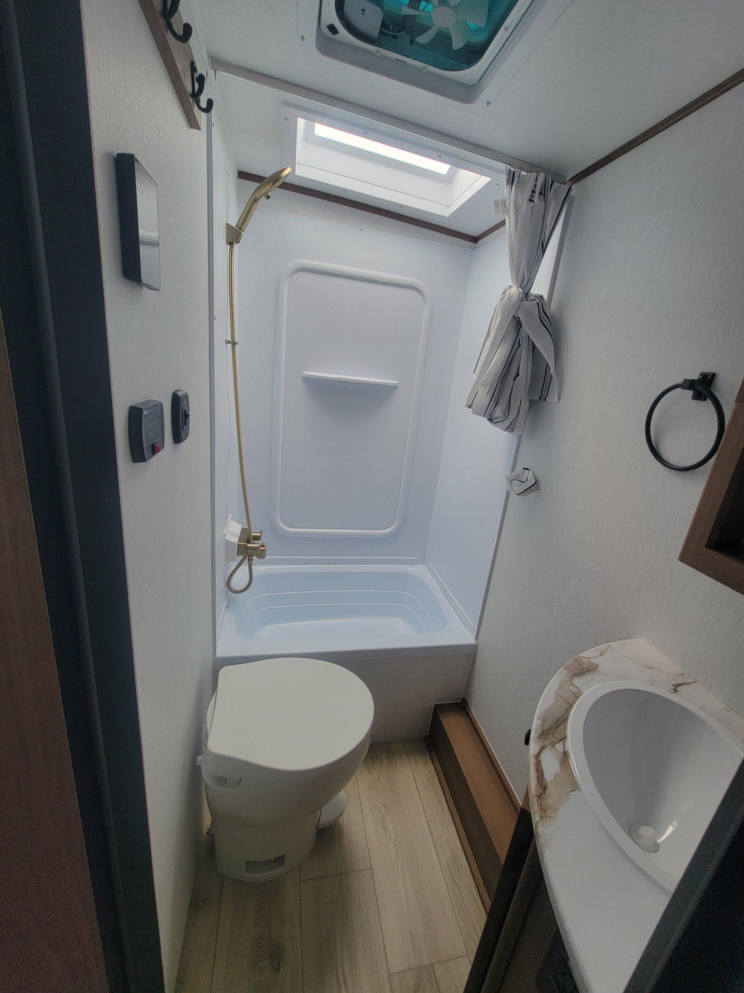 2026 Coachmen 2026 Coachmen Apex Nano - thumbnail 14