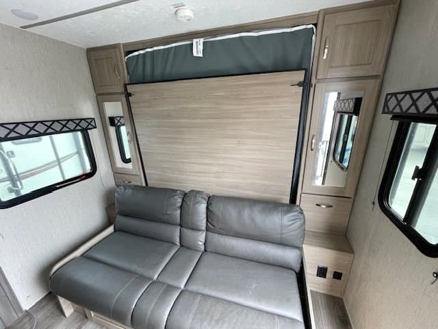 2021 Coachmen 2021 Coachmen Freedom Express - thumbnail 6