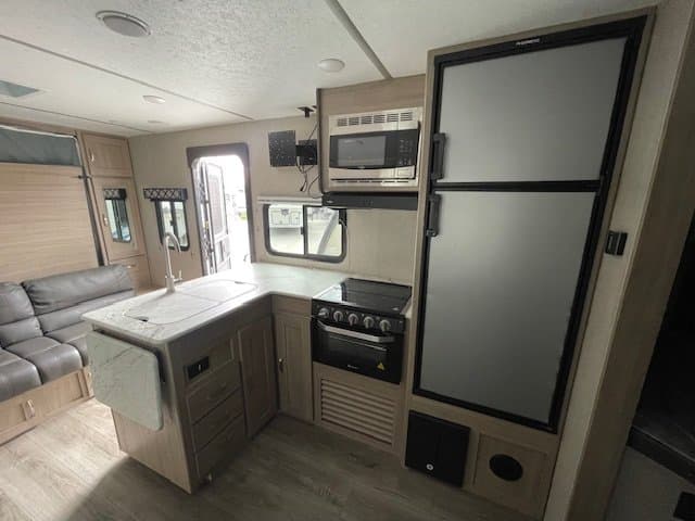 2021 Coachmen 2021 Coachmen Freedom Express - thumbnail 9