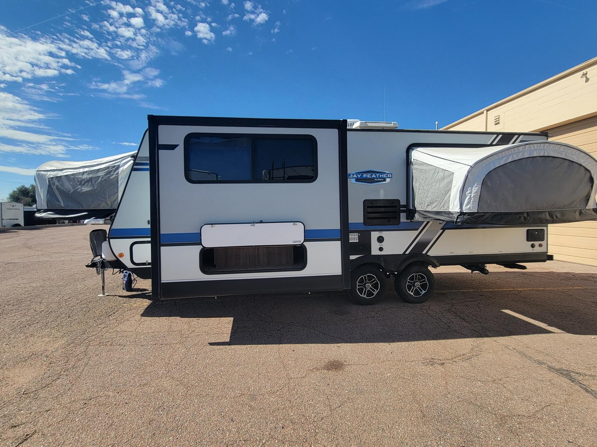2019 Jayco 2019 Jayco Jay Feather - thumbnail 4