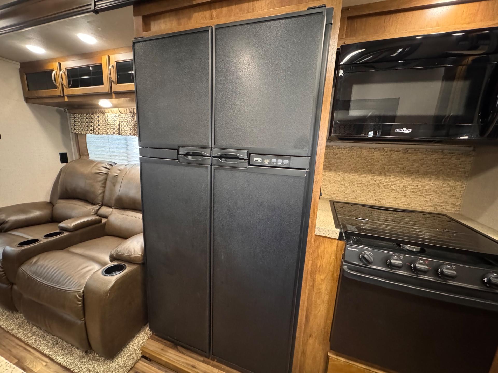 2019 Coachmen 2019 Coachmen Chaparral - thumbnail 16
