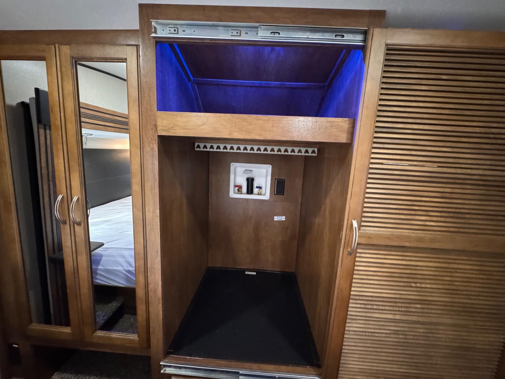 2019 Coachmen 2019 Coachmen Chaparral - thumbnail 36