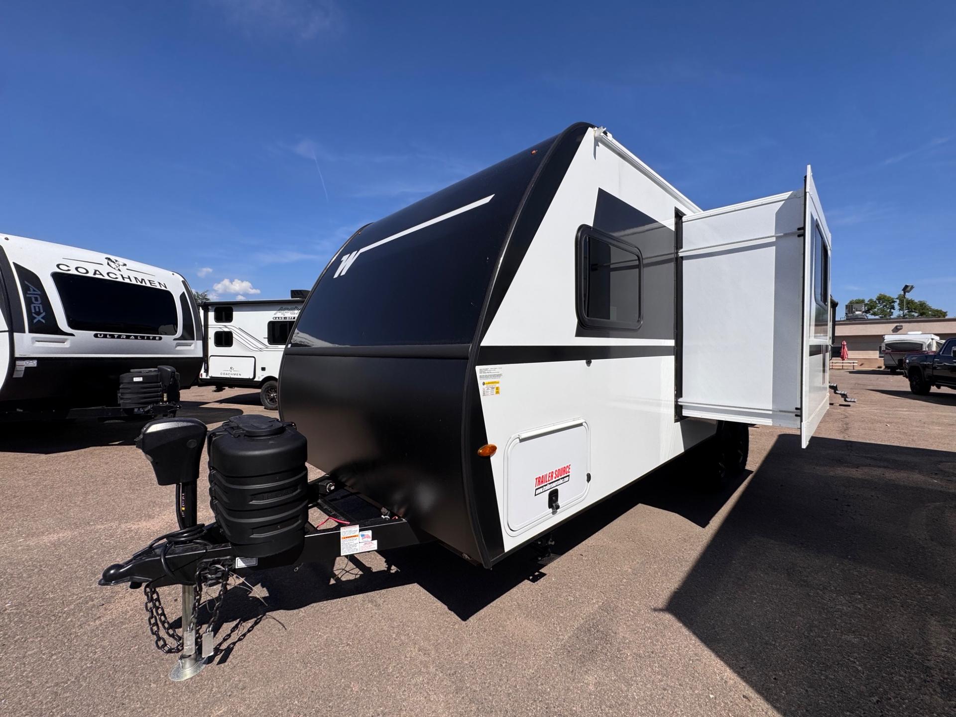2027 Winnebago 2027 Winnebago Micro Minnie - thumbnail 3