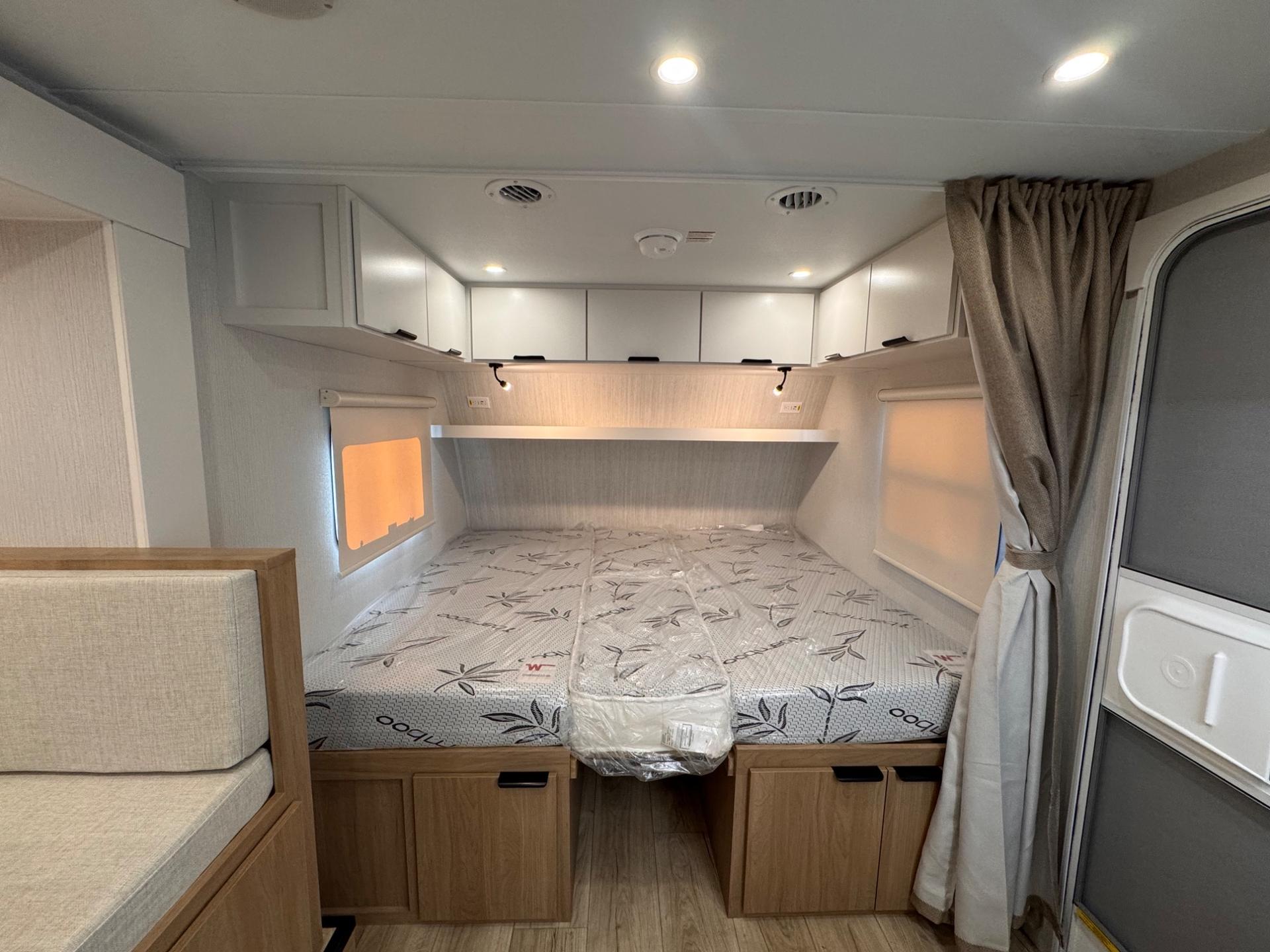 2027 Winnebago 2027 Winnebago Micro Minnie - thumbnail 22