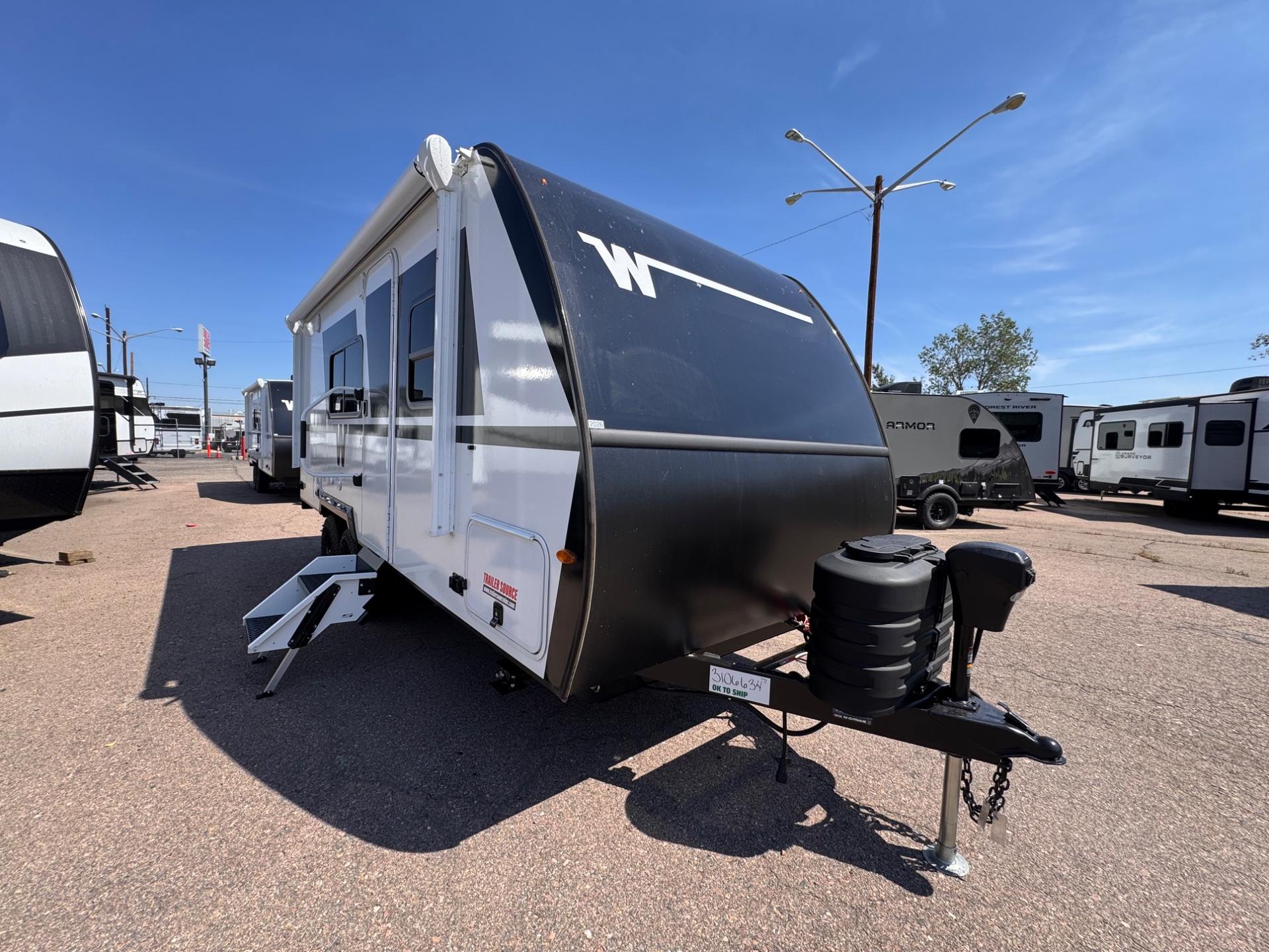 2027 Winnebago 2027 Winnebago Micro Minnie - image 1