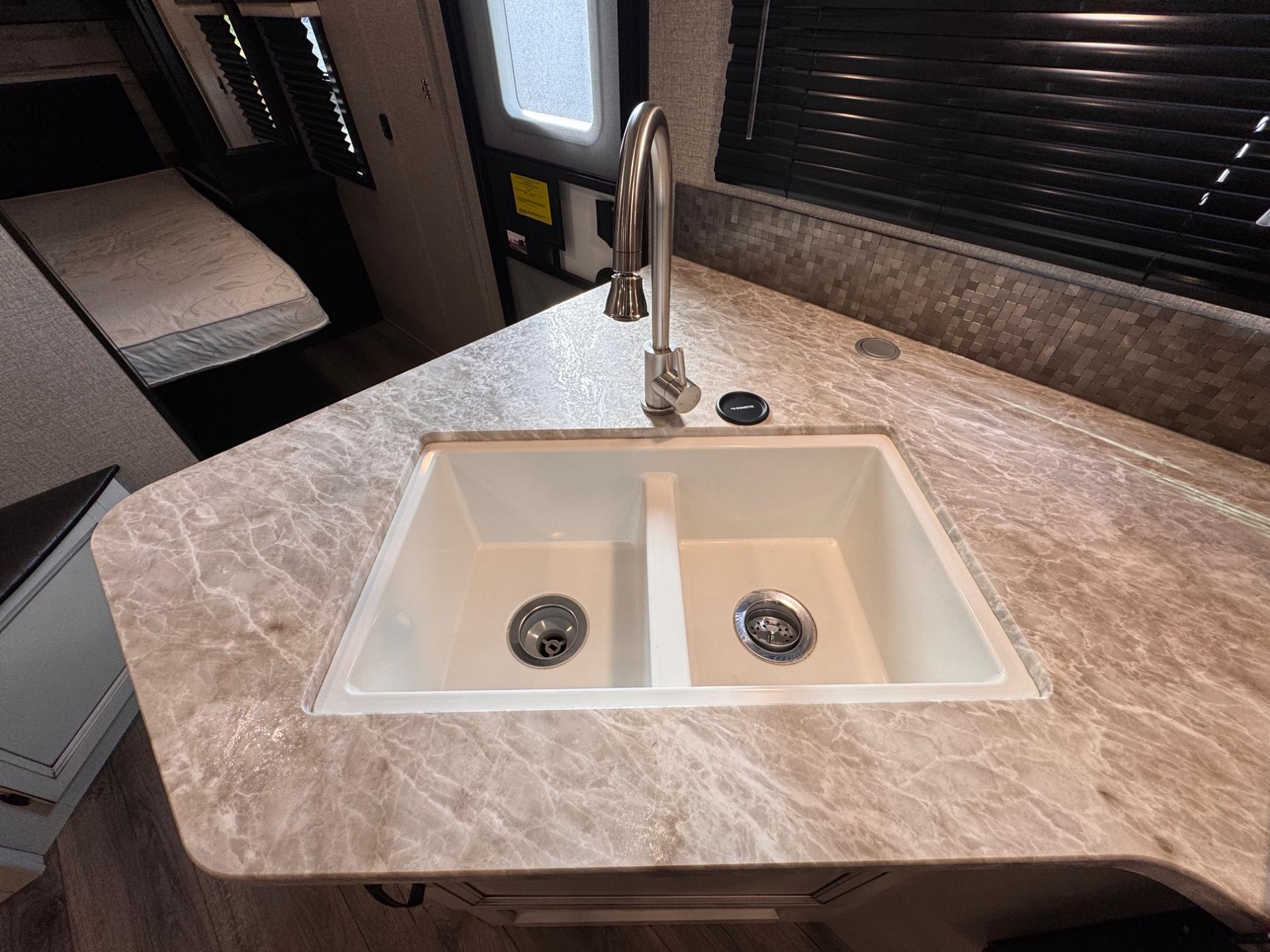 2020 Jayco 2020 Jayco Jay Feather - thumbnail 23