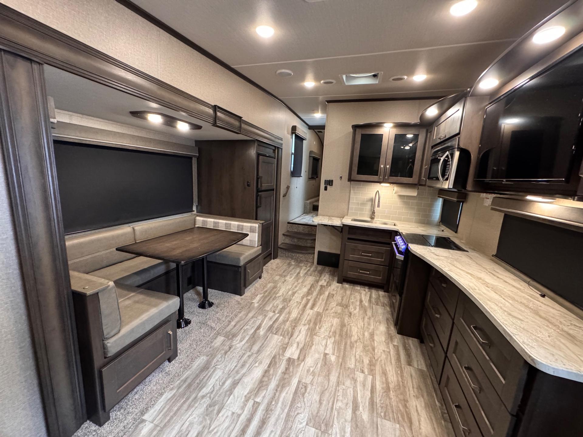 2020 Grand Design 2020 Grand Design 150 Series Reflection - thumbnail 6