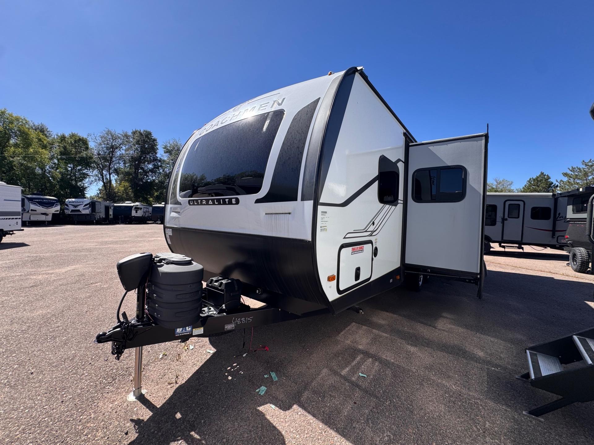 2025 Coachmen 2025 Coachmen Apex Ultra-Lite - thumbnail 3