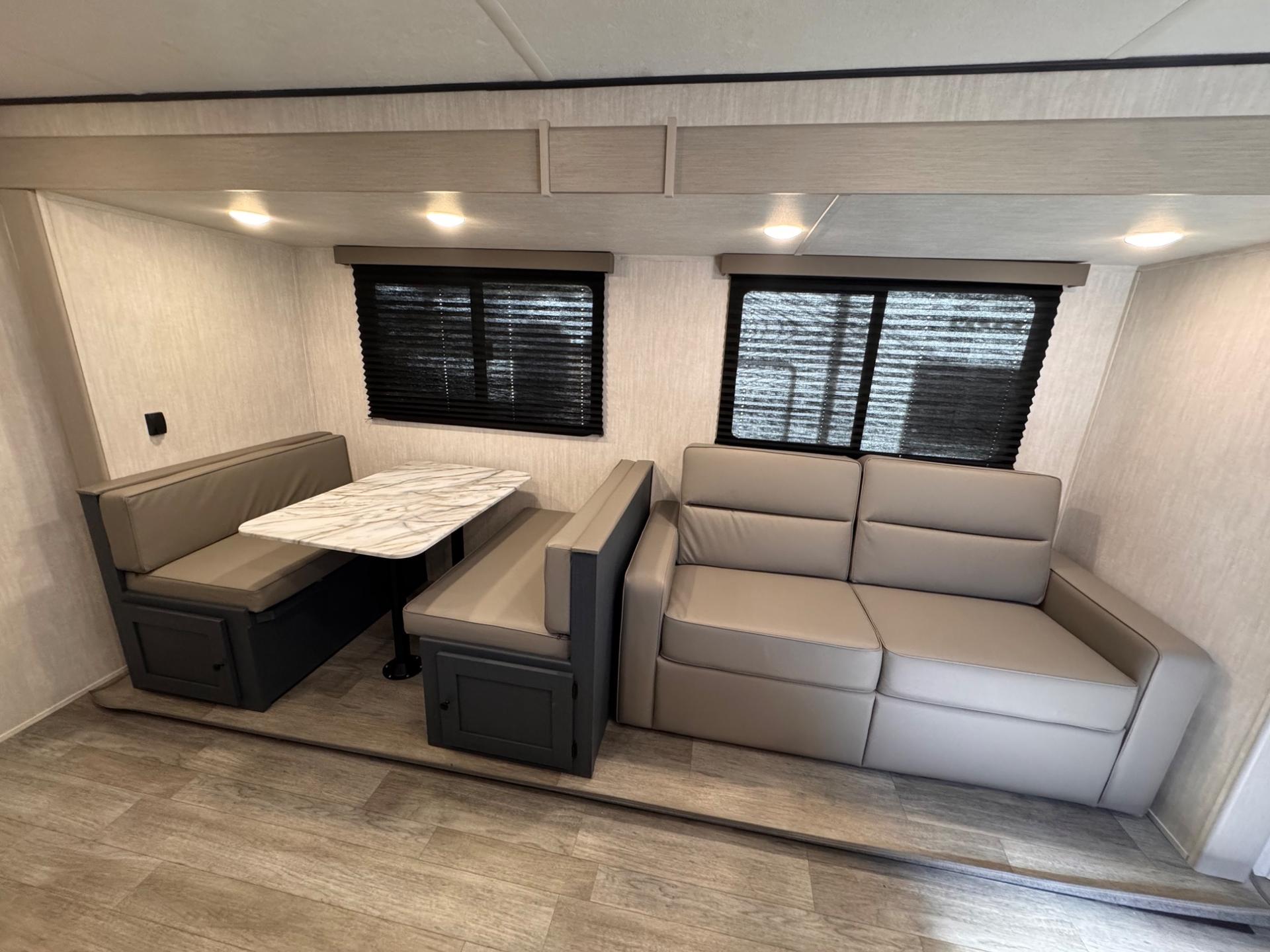 2025 Coachmen 2025 Coachmen Apex X Series - thumbnail 8