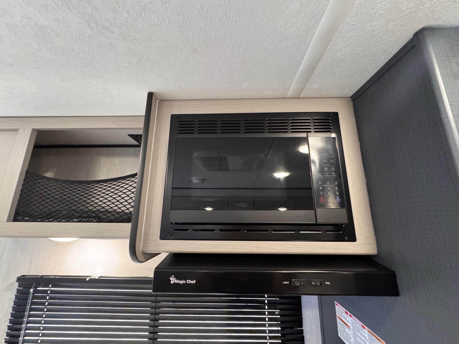 2025 Coachmen 2025 Coachmen Apex X Series - thumbnail 14
