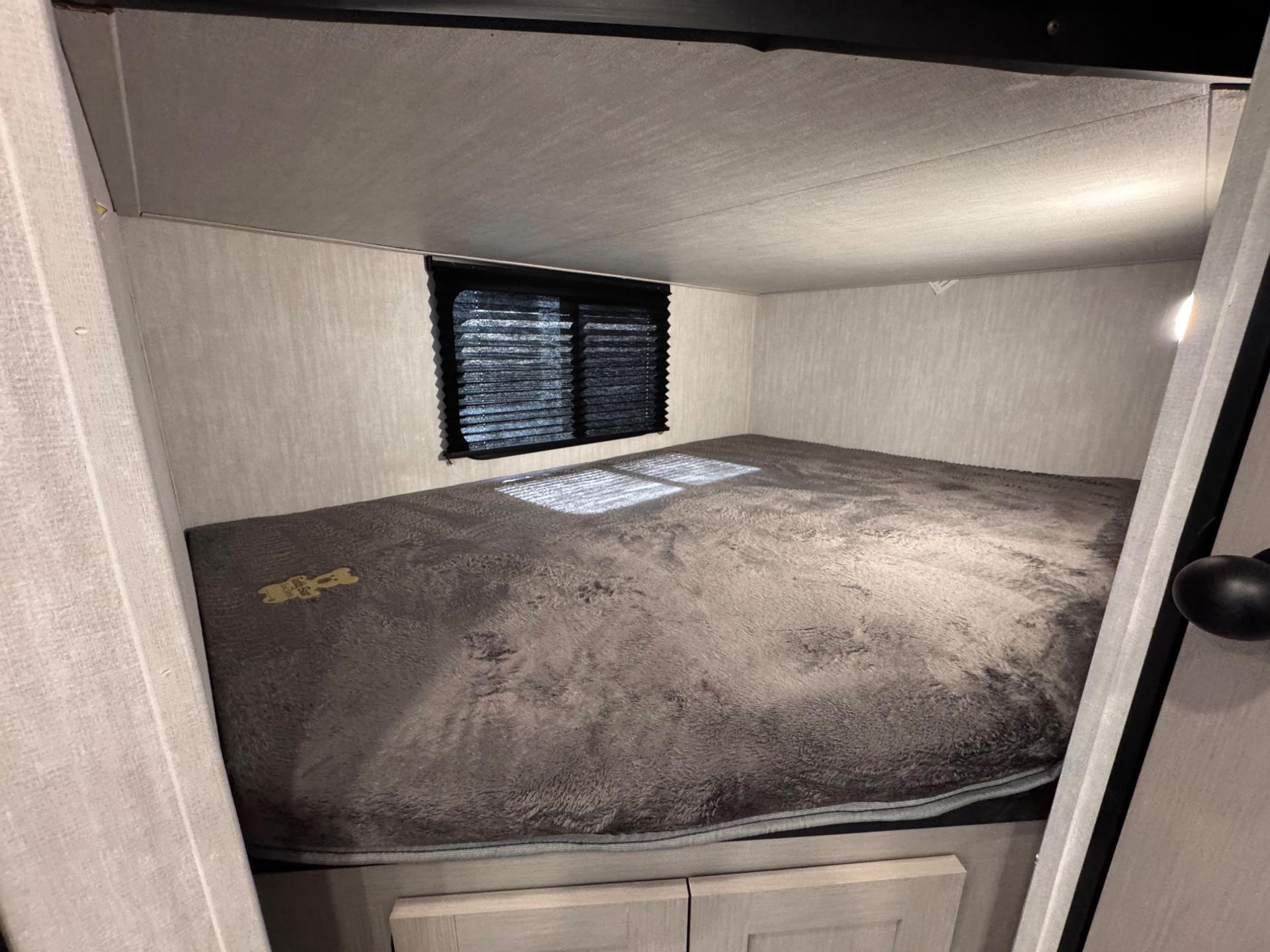 2025 Coachmen 2025 Coachmen Apex X Series - thumbnail 24